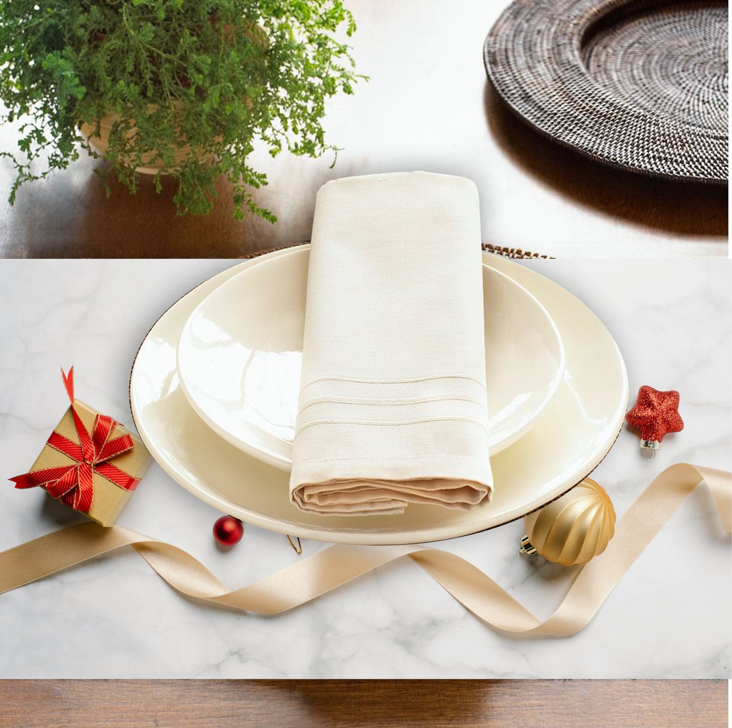 Gold Christmas Placemats | Set of 4 | PVC